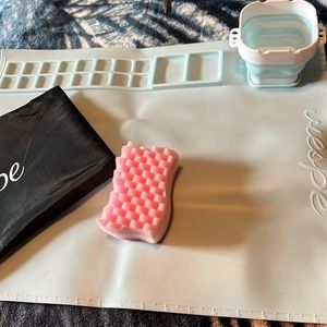 Paint - craft mat with collapsible water cup - great addition for any crafter